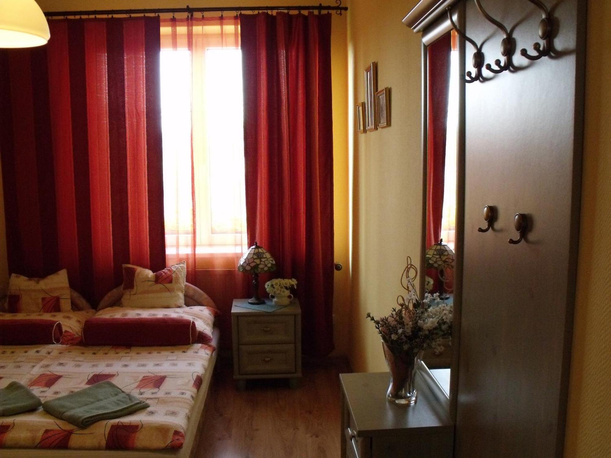 Zoeld Sziget Vendeghaz Hotel เอ็กเกอร์ ภายนอก รูปภาพ